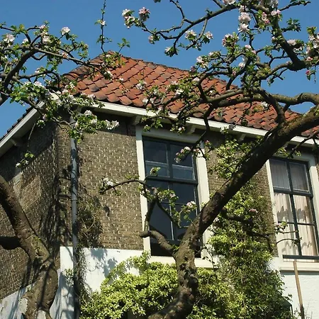 Apple Tree - Charming At Beautiful Canal In Our Idyllic Garden Semesterbostad *