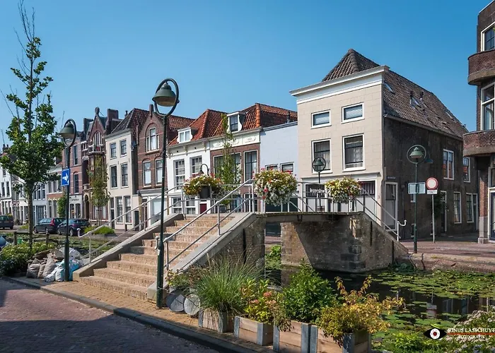 Apple Tree - Charming At Beautiful Canal In Our Idyllic Garden Vakantiehuis