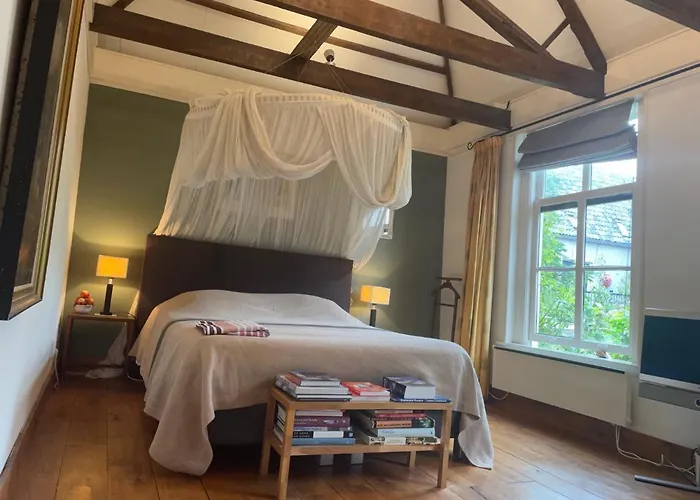 Vakantiehuis Apple Tree - Charming At Beautiful Canal In Our Idyllic Garden *